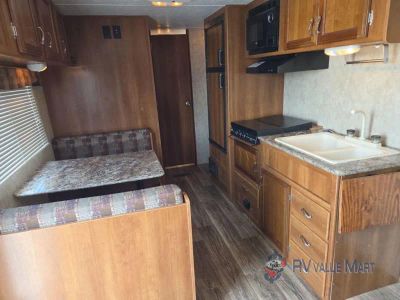 2016 Prime Time RV Avenger ATI — photo 18 view