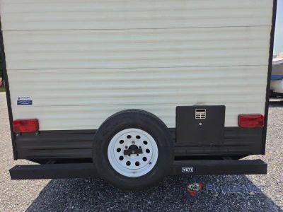 2016 Prime Time RV Avenger ATI — photo 14 view