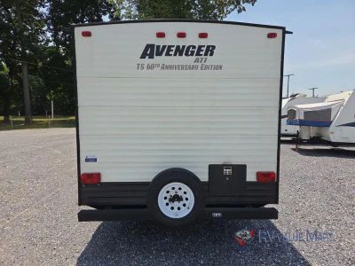 2016 Prime Time RV Avenger ATI — photo 8 view