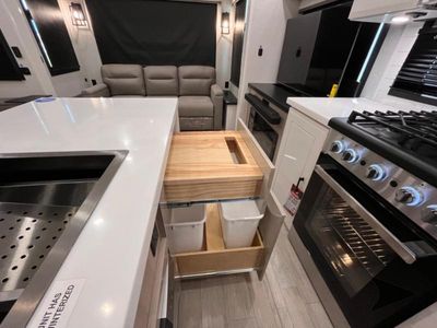 2026 Jayco Pinnacle - Photo 20