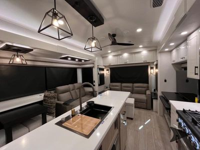2026 Jayco Pinnacle - Photo 15