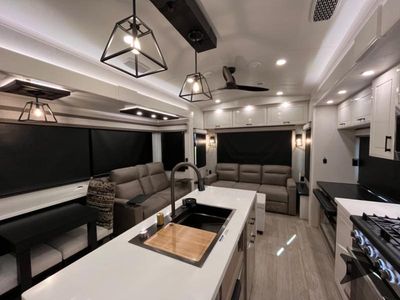 2026 Jayco Pinnacle - Photo 6