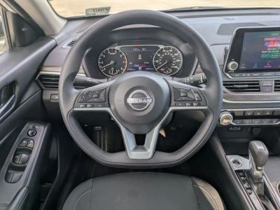2025 Nissan Altima - Photo 10