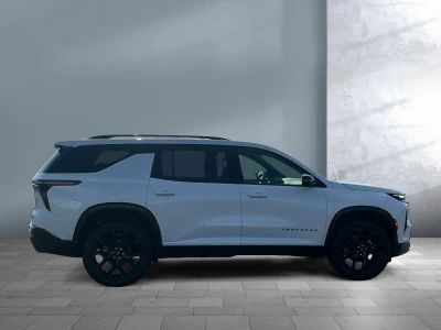 2026 Chevrolet Traverse — photo 7 view