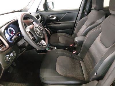 2023 Jeep Renegade - Photo 18
