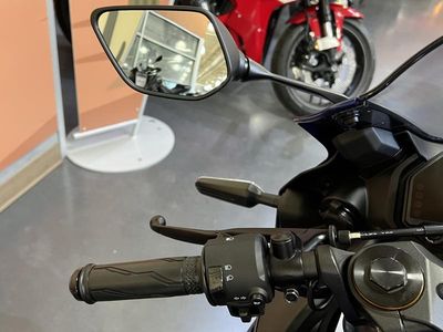 2026 Yamaha YZF-R3 - Photo 7