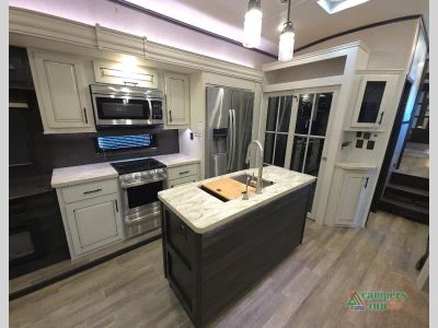 2020 Jayco North Point — photo 17 view