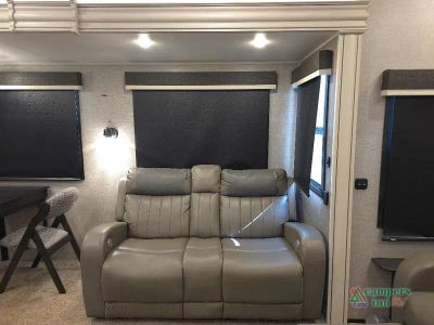 2020 Jayco North Point — photo 43 view