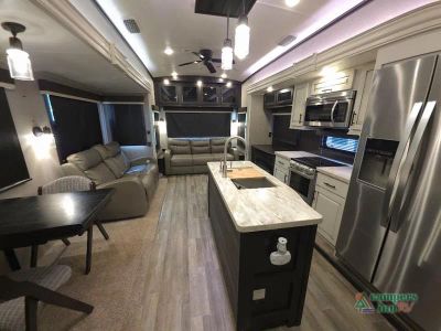 2020 Jayco North Point — photo 15 view