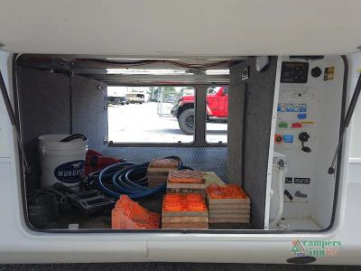 2020 Jayco North Point — photo 9 view
