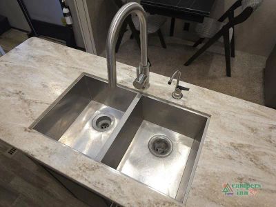 2020 Jayco North Point — photo 37 view