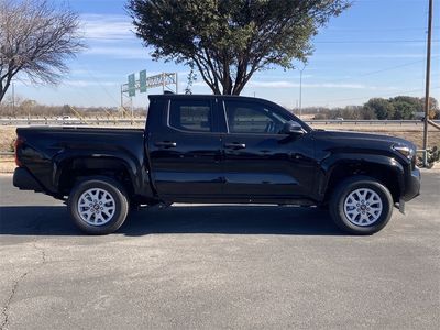 2026 Toyota Tacoma - Photo 3