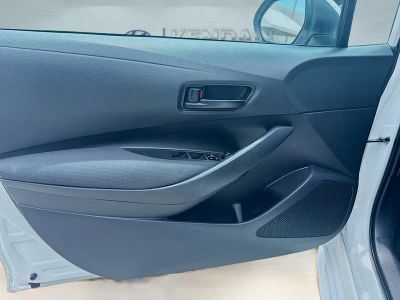 2022 Toyota Corolla — photo 18 view