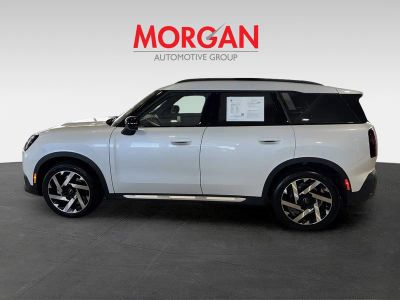 2025 MINI Cooper S Countryman — detail view
