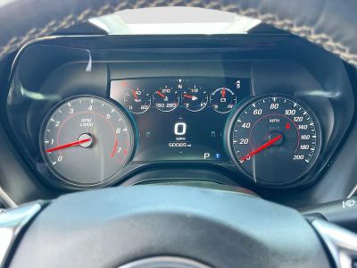 2018 Chevrolet Camaro — photo 12 view