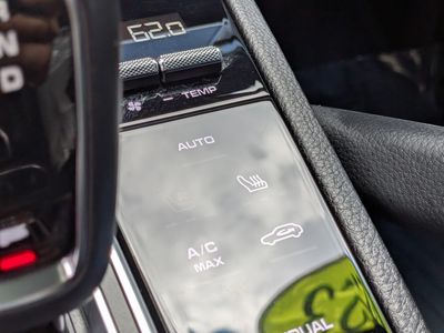 2023 Porsche Cayenne - Photo 33