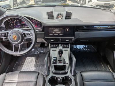 2023 Porsche Cayenne - Photo 16