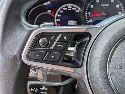 2023 Porsche Cayenne - Photo 24