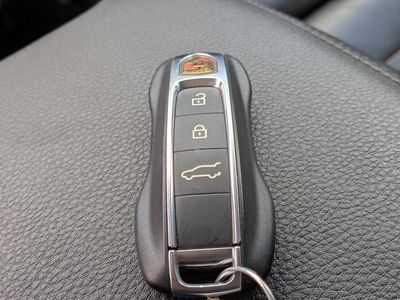 2023 Porsche Cayenne - Photo 35