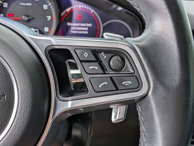 2023 Porsche Cayenne - Photo 25