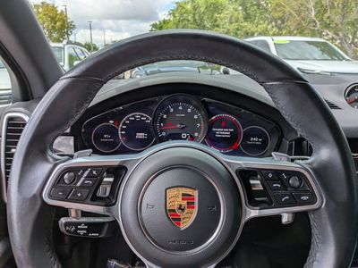 2023 Porsche Cayenne - Photo 26