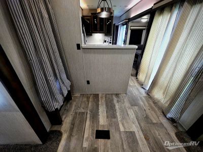2021 Forest River Sandpiper Destination — photo 9 view