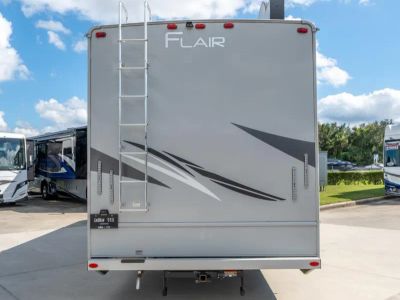2024 Fleetwood FLAIR - Photo 24