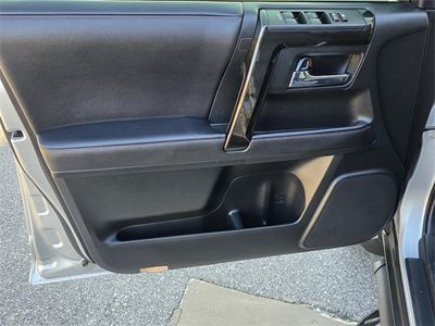 2020 Toyota 4Runner - Photo 35