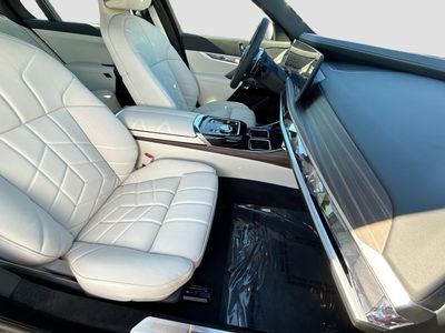 2026 BMW 7 Series - Photo 15