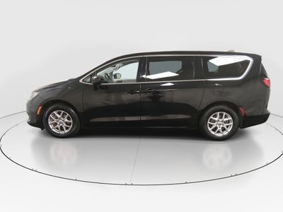 2024 Chrysler Voyager - Photo 4
