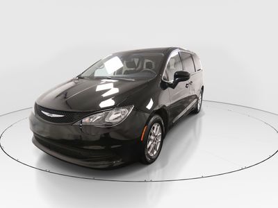 2024 Chrysler Voyager - Photo 3