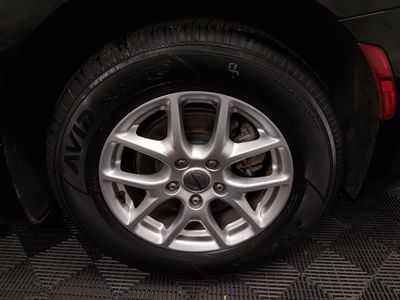 2024 Chrysler Voyager - Photo 10