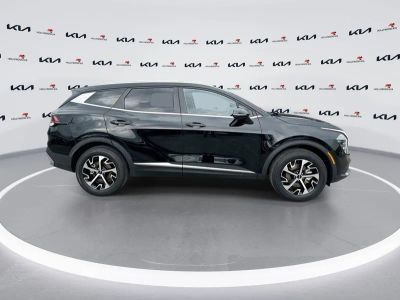 2024 Kia Sportage — photo 9 view