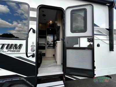 2026 Grand Design Momentum G-Class - Photo 8