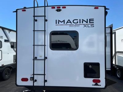 2026 Grand Design Imagine XLS - Photo 6
