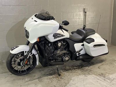 2025 Indian Motorcycle Chieftain PowerPlus Dark Horse w/PowerBand Audio Ghost White Metallic Smok - Photo 3