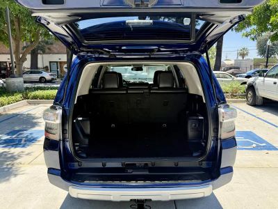 2016 Toyota 4Runner — photo 9 view