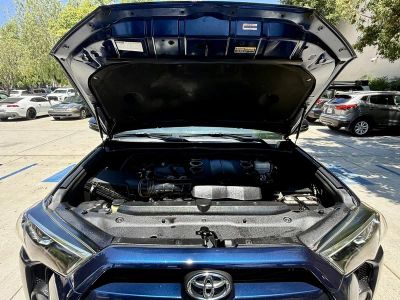 2016 Toyota 4Runner — photo 10 view