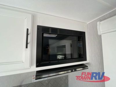 2023 Coachmen RV Cross Trail XL - Photo 17