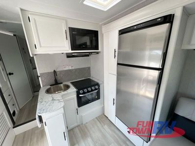 2023 Coachmen RV Cross Trail XL - Photo 12