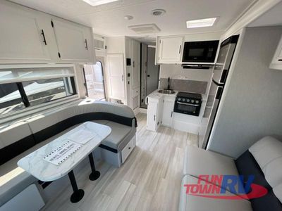2023 Coachmen RV Cross Trail XL - Photo 11