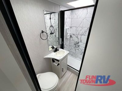 2023 Coachmen RV Cross Trail XL - Photo 32
