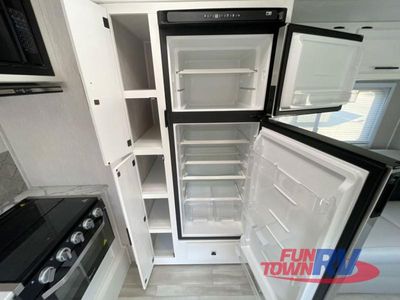 2023 Coachmen RV Cross Trail XL - Photo 16