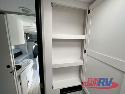 2023 Coachmen RV Cross Trail XL - Photo 35