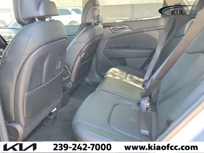 2023 Kia Sportage — photo 7 view