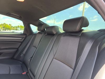 2019 Honda Accord - Photo 16