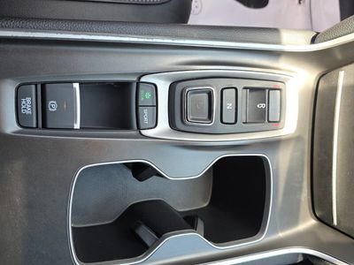 2019 Honda Accord - Photo 25