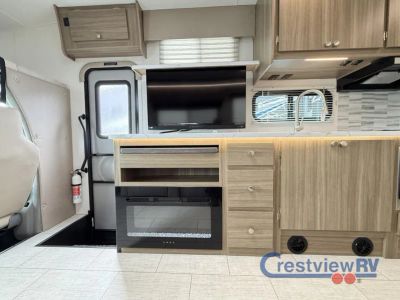 2026 Coachmen RV Freelander - Photo 10