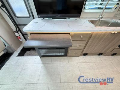 2026 Coachmen RV Freelander - Photo 11