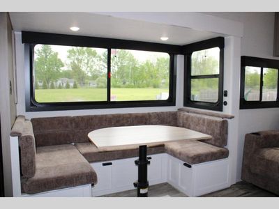 2026 Jayco Eagle HT - Photo 9